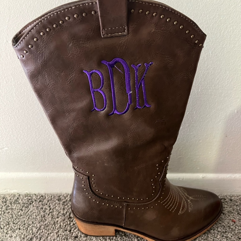 Brand new cowboy boots size 8